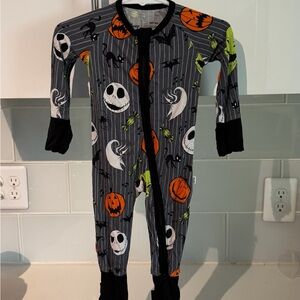 Disney Black & Gray Jack Skellington Halloween Footed One-Piece
